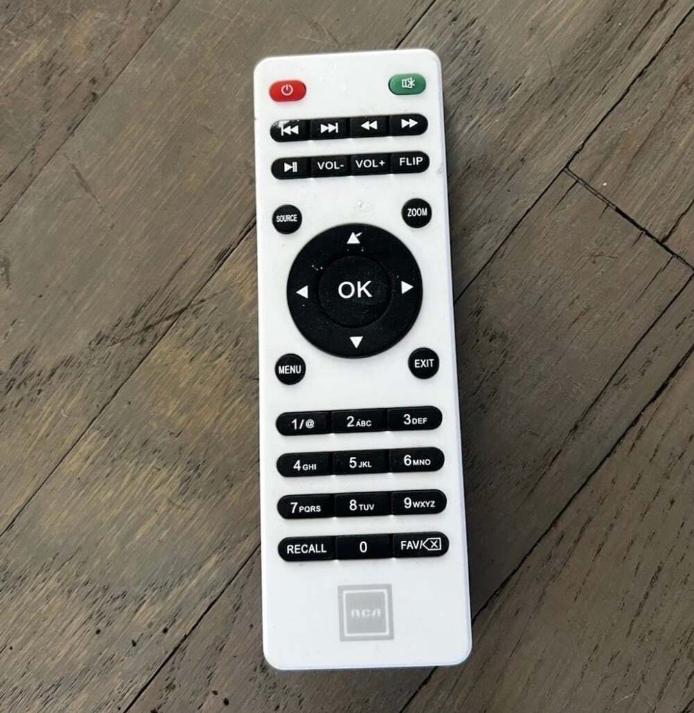 RCA RPJ143 Projector Remote Control White